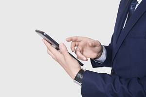 AI使用的深層動力：Schwartz人類基本價值觀的視角