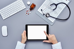 尋訪AI先行者：產業任務偏好與人口輪廓